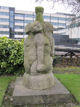 Unity_sculpture,_Rochdale_(1).JPG